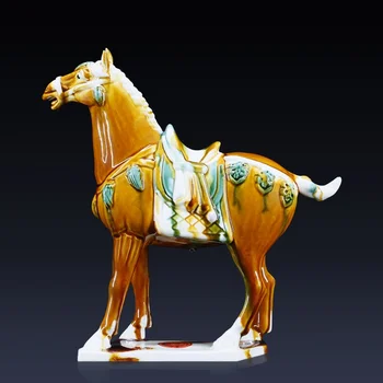 Starožitný Čínskeho Porcelánu Sedle Koňa Socha Archaized Keramiky Kôň Nabíjačku Sochu Napodobeniny Diela Ornament Plavidlá Dekor