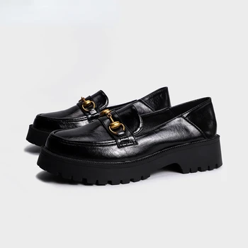 Kožené Lady Čerpadlá Luxusné Topánky dámske Mokasíny 2021 Platformy Čierne Topánky pre Ženy Podpätky Kovové Dekorácie Kliny Žena Päty 43